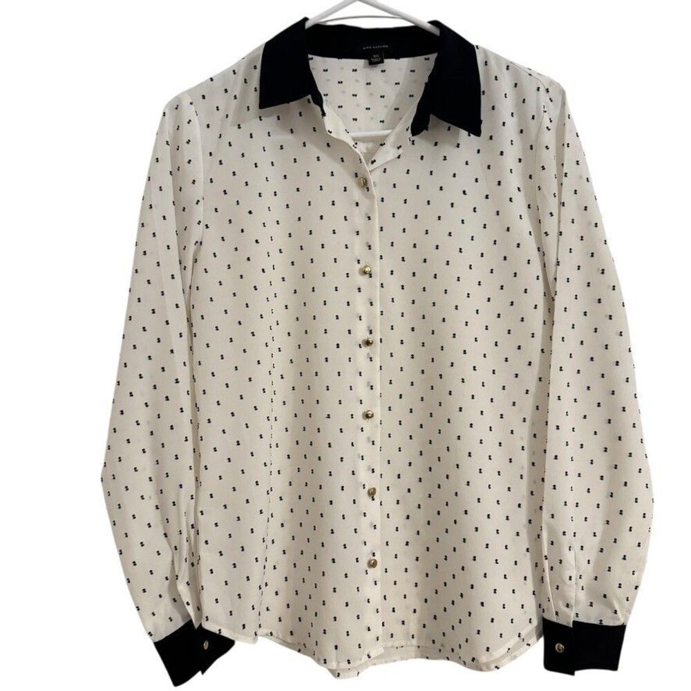 Ann Taylor Women's XS Black Cream Textured Silky Blouse Shirt Top Button Up